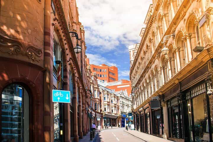 Unique Corners of Birmingham – Private Walking Tour for Couples