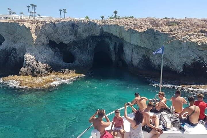 אפродיטי II - שייט יום עצל - לגונה כחולה, מפרץ צבים, עם ארוחת צהריים