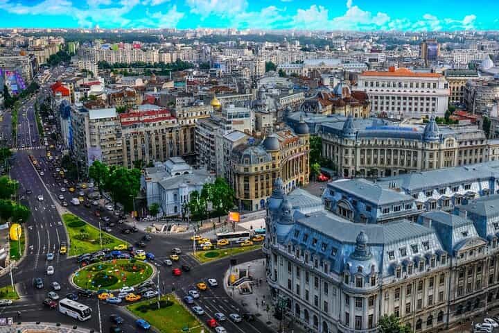 6h Bucharest Panoramic Tour by Car and Old Town Walking Tour