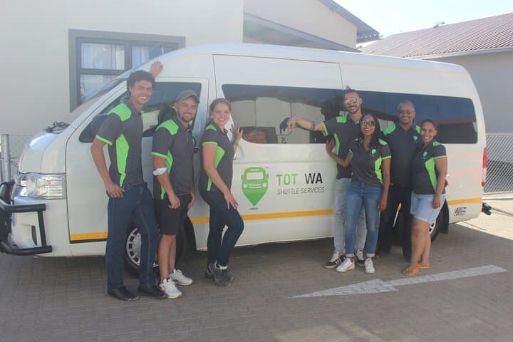 העברות פרטיות בין ווין הוק לנמל התעופה הבין-לאומי הוסאה קוטקו