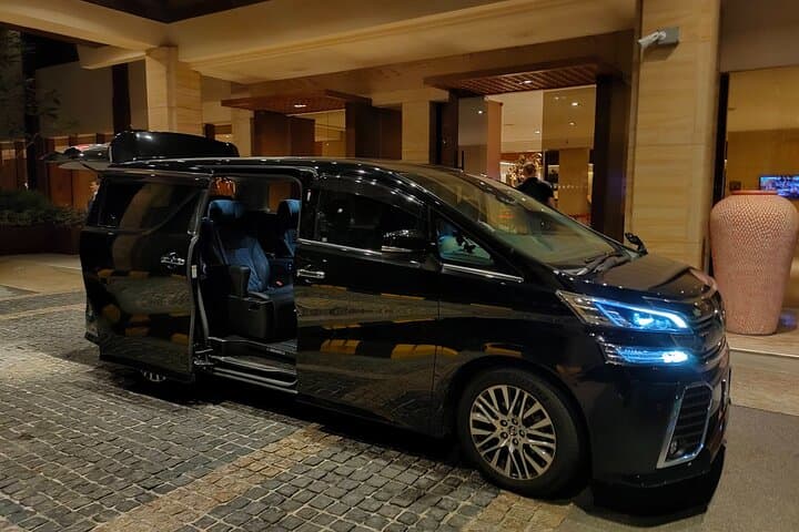 העברה ממלון מלacca למלון קואלה לומפור (מדלת לדלת)