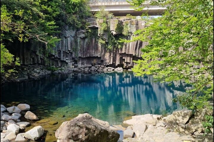 סיור פרטי וגמיש באנגלית באי ג'ג'ו בכל מספר ובכל מקום