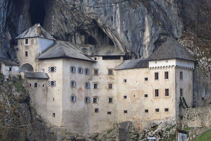 Postojna Cave & Predjama Castle - Private & Relaxed Experience
