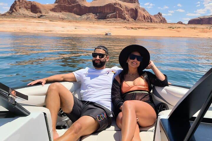 סיור שייט בצילום בקניון אנטילופ במשך שעתיים