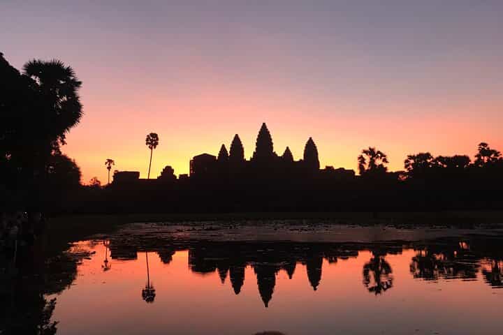 1-Day Angkor Museum and Siem Reap Tour & Tonle Sap Sunset