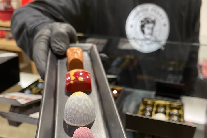 Ghent: Famous Belgian Chocolate Walking Tour with Tastings