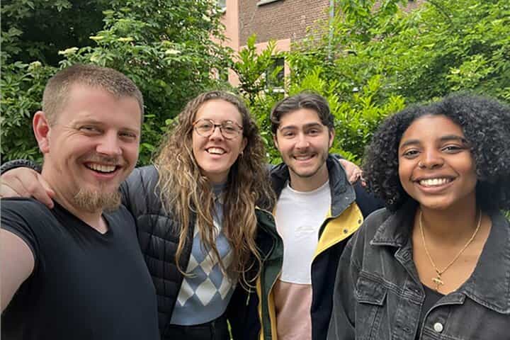 משחק תעלומת רצח עצמית מודרכת של שרלוק הולמס באיסטנבול