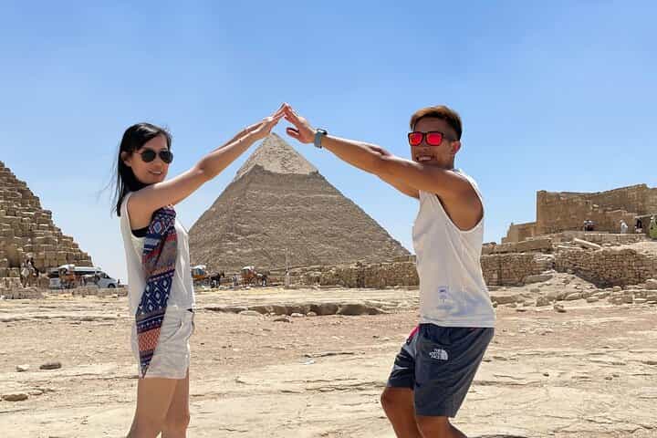 סיור יום פירמידות גיזה, סאקרה וממפיס