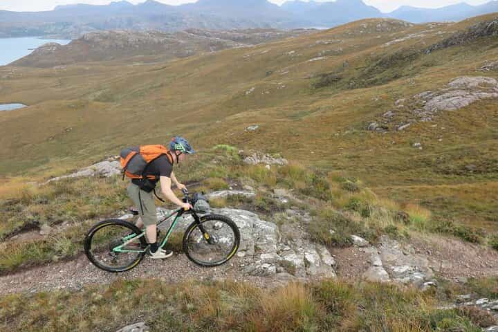 2 ימים של רכיבת תרמילאות מודרכת פרטית בפארק הלאומי קיירנגורם