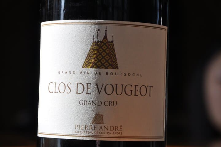 סיור בורגונדיה בקבוצה קטנה בבואן עם טעימות יין מדיז'ון