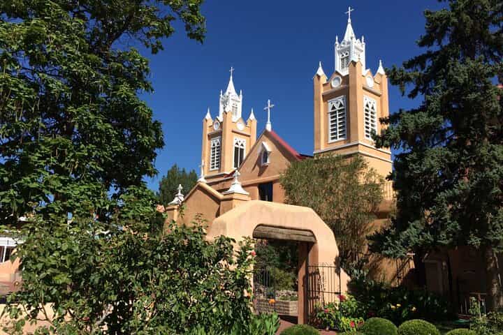 Albuquerque Private Tour: Plazas, History & Museums