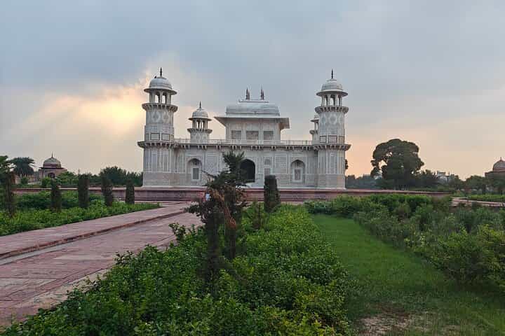 Taj Mahal Sunrise and Agra Private Tour By Car From Delhi