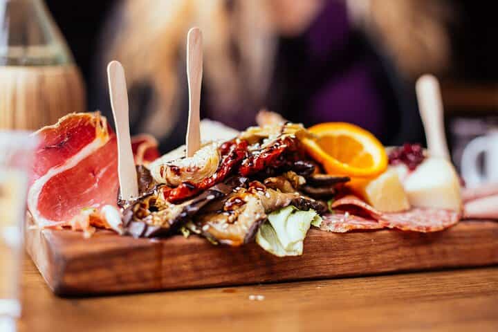 סיור אוכל פרטי בולוניה עם 6 או 10 טעימות