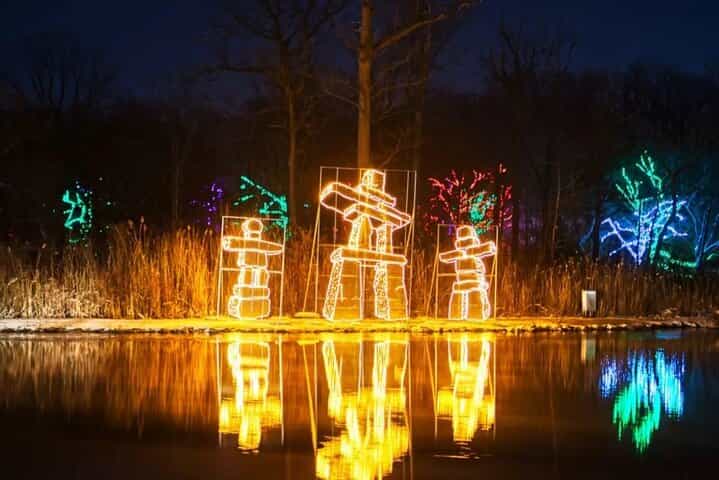 מטורונטו: סיור ערב לפסטיבל האורות החורפי במפלי ניאגרה