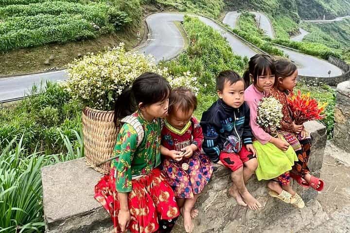 סיור רכב פרטי בלופ של הא ג'יאנג למשך 4 ימים ו-3 לילות כולל הכל