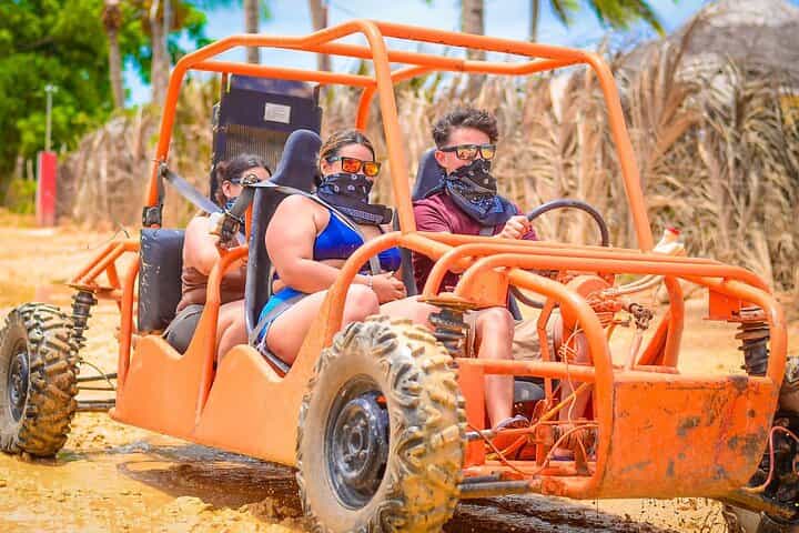 סיור הרפתקאות על באגי 4x4 בפונטה קנה עם איסוף