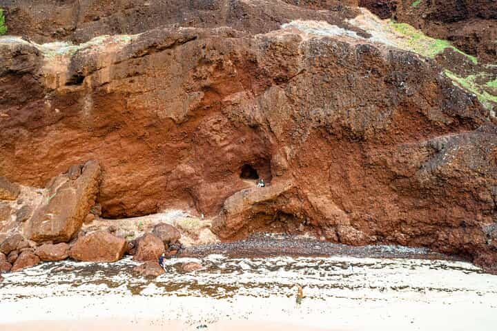 מסלול הליכה פרטי של יום שלם: גילוי החוף הצפוני של ראפה נואי