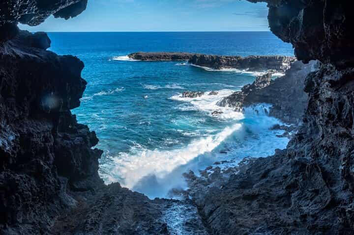 מסלול הליכה פרטי של יום שלם: גילוי החוף הצפוני של ראפה נואי