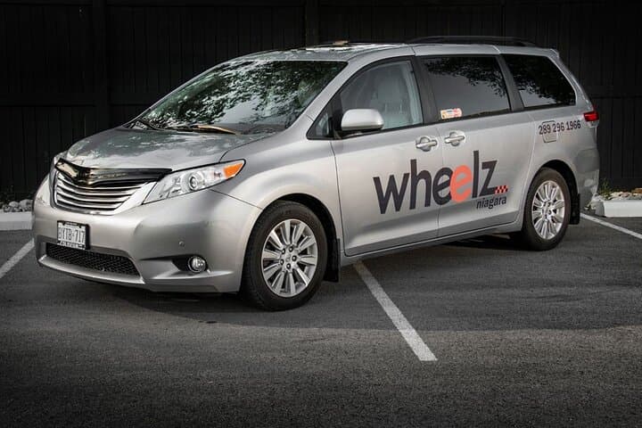 Private ONE-Way Transfer Buffalo Airport (BUF) to Niagara Falls