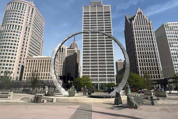 חדר בריחה חיצוני בדטרויט - מרכז העיר