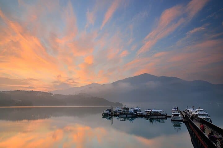 Sun Moon Lake & Qingjing Farm Day Guided Shared Tour | Taichung