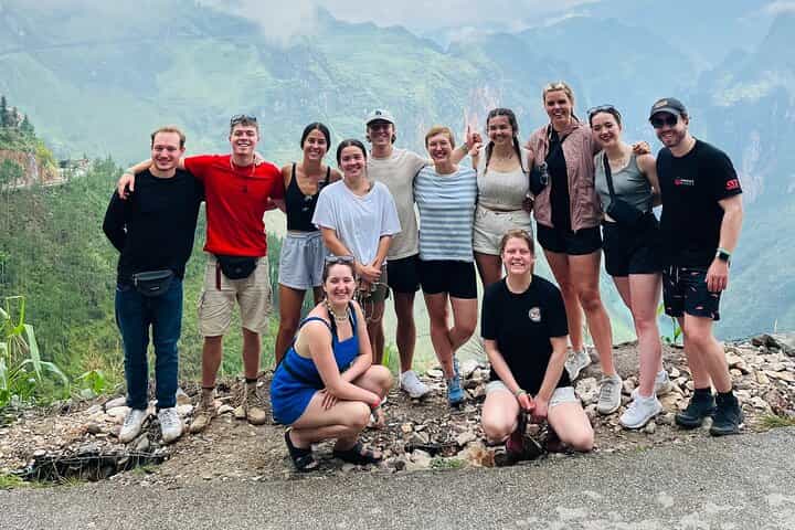 טיול פרטי של 4 ימים בלולאת האג'יאנג כולל הכל עם רכב