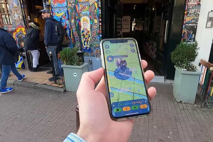 Coffeeshops GPS App Walking Tour Mobile Game