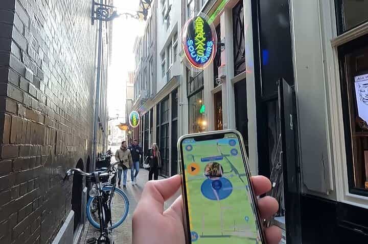 Coffeeshops GPS App Walking Tour Mobile Game