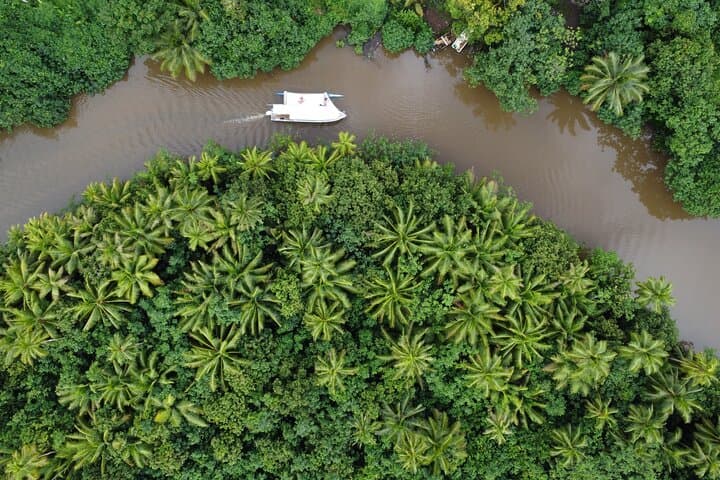 טיול יומי סביב ראיאטאה בקאנו מודרני עם חוטים צדדיים