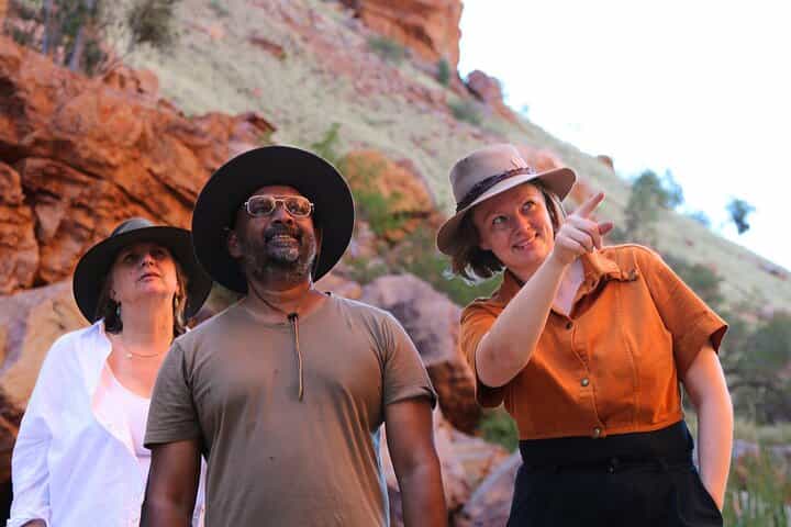 שקיעה ב-Simpsons Gap: שיעור ציור בצבעי מים