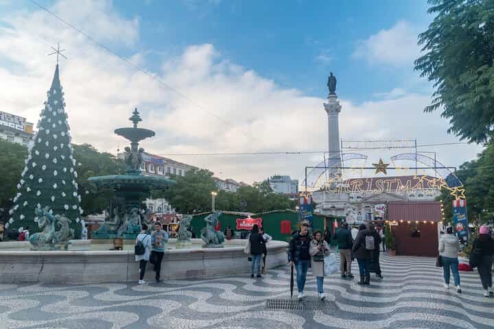 Lagos Christmas Private Walking Tour: Lights, History and Harmony