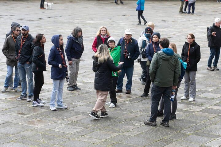 סיור יום שלם לסנטיאגו מוויגו מיועד למפליגים בלבד.