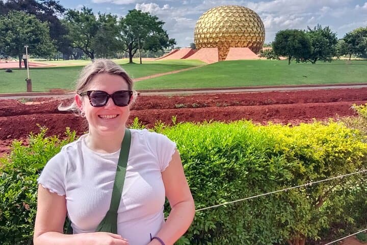 סיור מודרך בן יום מלא בפונדיצ׳רי כולל ארוחת צהריים ואיסוף מהמלון