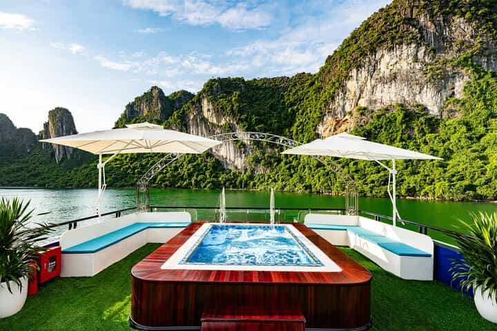 Halong Bay Day Tour By 5-Star Cruise, Buffet, Caves, Jacuzzi Pool