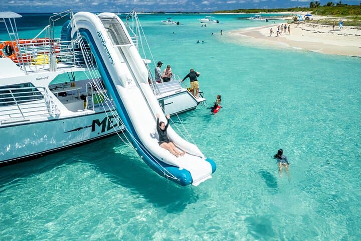 All Inclusive Snorkel and Slide Boat Tour: Icacos or Vieques