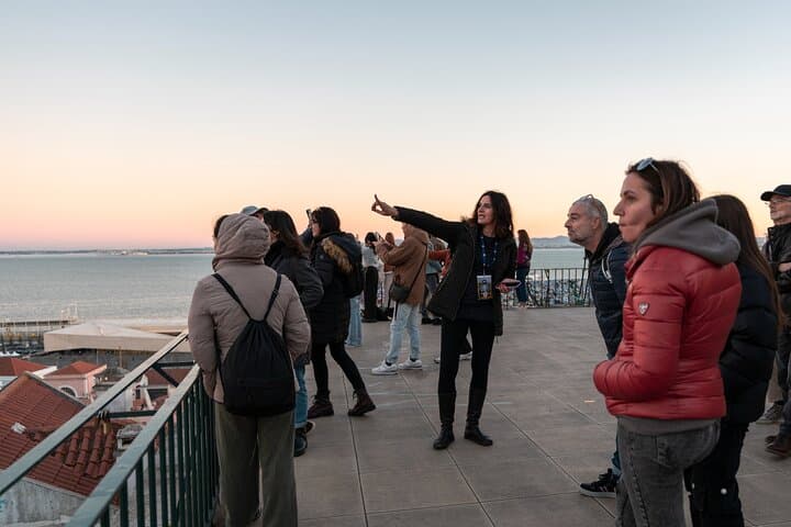 טיול באלפמה בעיר העתיקה של ליסבון.