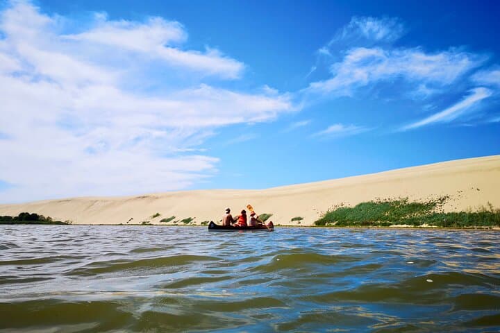סיור קיאקים במצולות דיונות בלגונה הקורונית