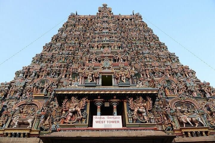 Madurai Walks : City Highlights Temple and Market Tour