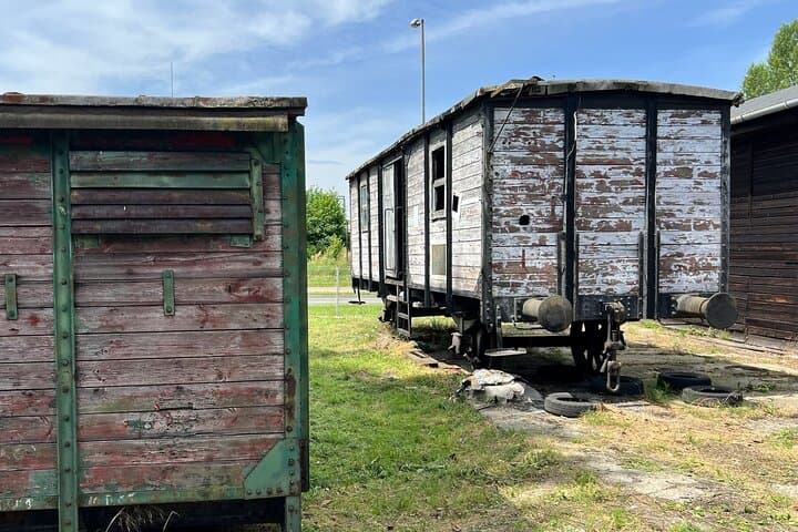 סיור בהיסטוריה הלא ידועה של תתי המחנות של אושוויץ מקרקוב