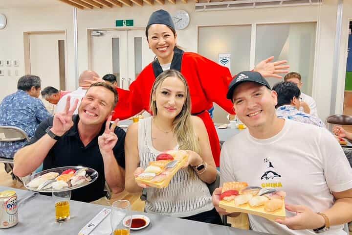 כיתת חוויית הכנת סושי בשוק מקישי בנאהה