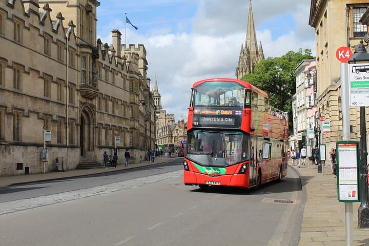 סיור האוטובוס של סיטי סייטסין אוקספורד עם עלילה ונסיעות חופפות