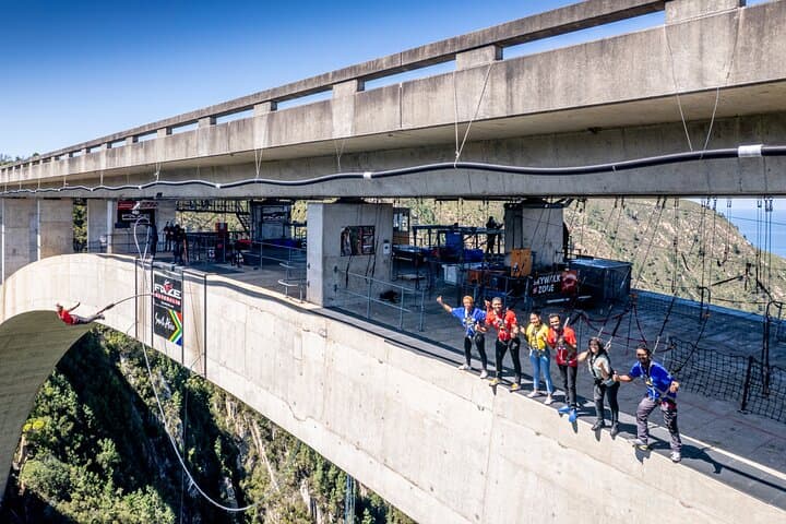 הרפתקת זיפלין, האנגאוט וסקי ווק