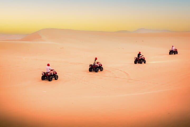 ספארי מדבר ערב באבו דאבי BBQ, רכיבת גמלים, בידור