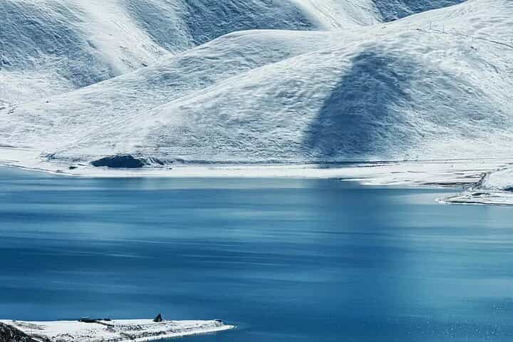 סיבוב של 9 ימים על קרח כחול בטיבט