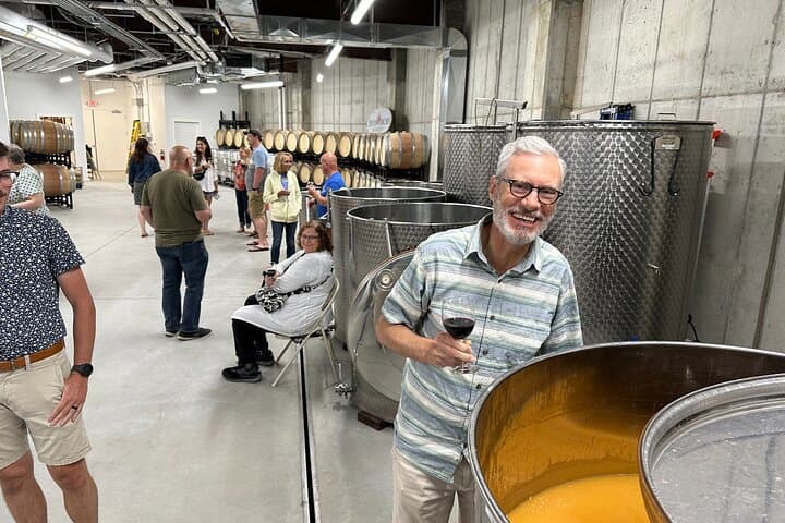 פגשו את יצרני הסיידר בסיור לינקולן של ריתם סיידרי