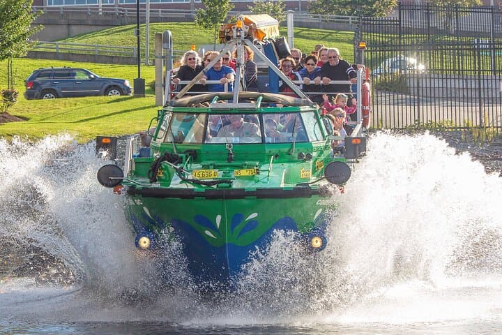 Harbour Hopper Tours: Charlottetown, PEI