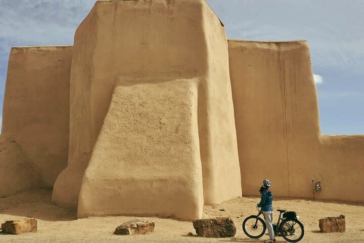 סיור אופני חשמליים בטאוס