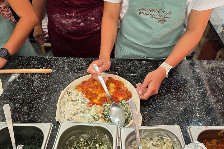 שיעור בישול פרטי של לקורר אלבני מסורתי בקסמיל