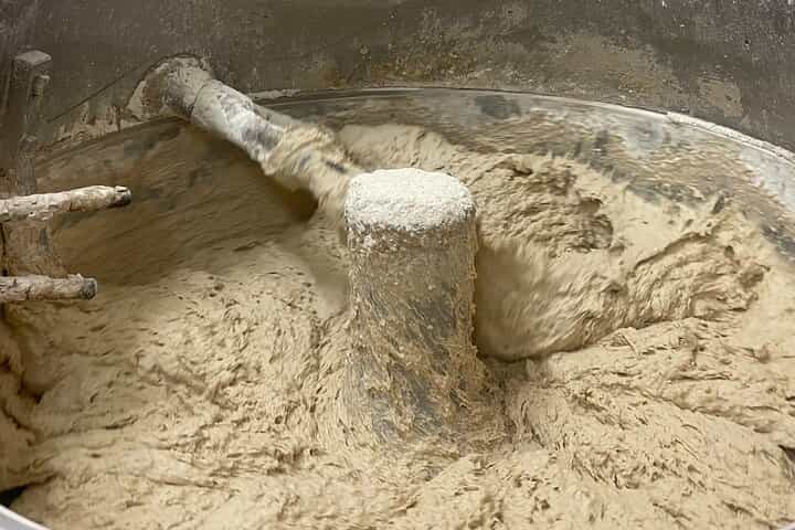 Tel Aviv: Hatikvah Market Interactive Behind-the-Scenes Tour