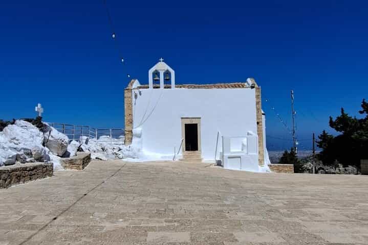 Jeep Tour to Archanes with Wine tasting & Lunch